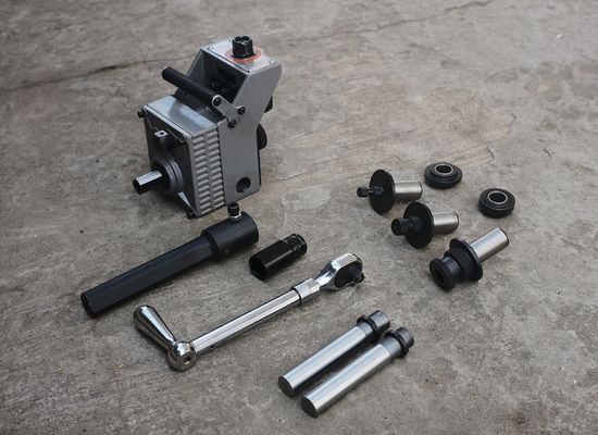 STG11A Manual pipe grooving machine can be mounted to RIDGID300 power unit